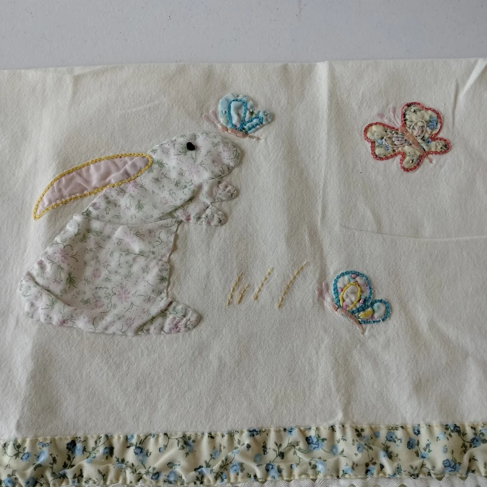 Lot Of 4 Embroidered Spring Tea Towels Assorted Styles Colors Two Pier 1 Imports